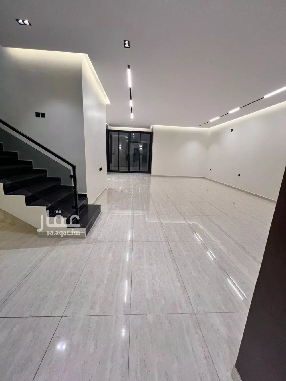 فيلا 5 غرف في الرمال 3