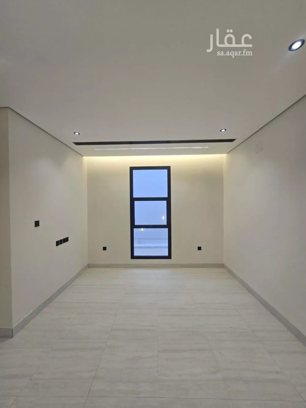 فيلا 3 غرف في العارض 5