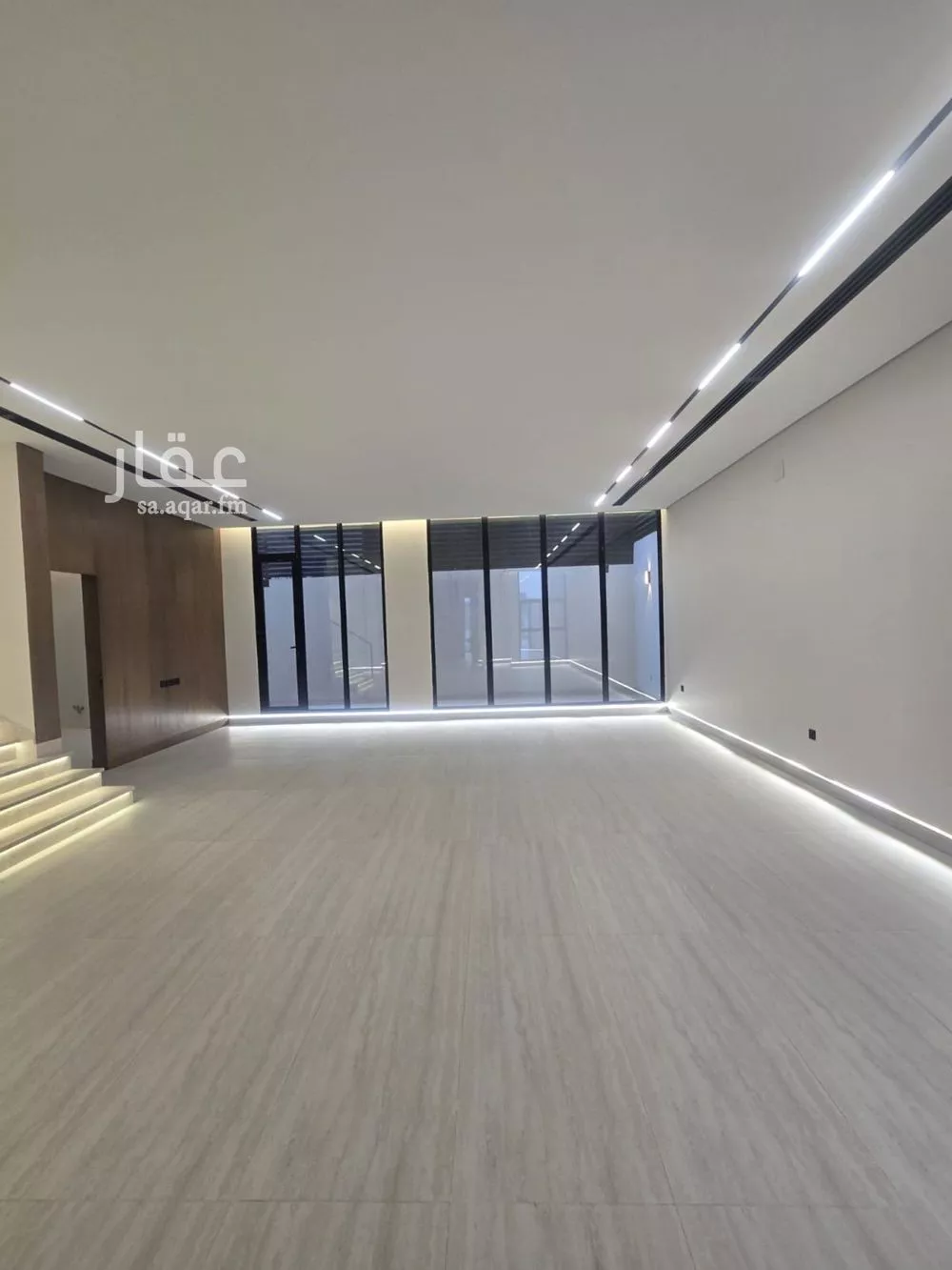 فيلا 3 غرف في العارض 4