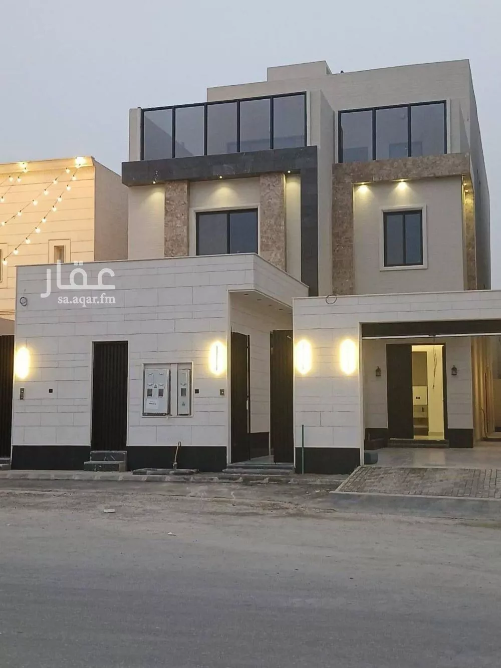 فيلا 5 غرف في الشرق 1