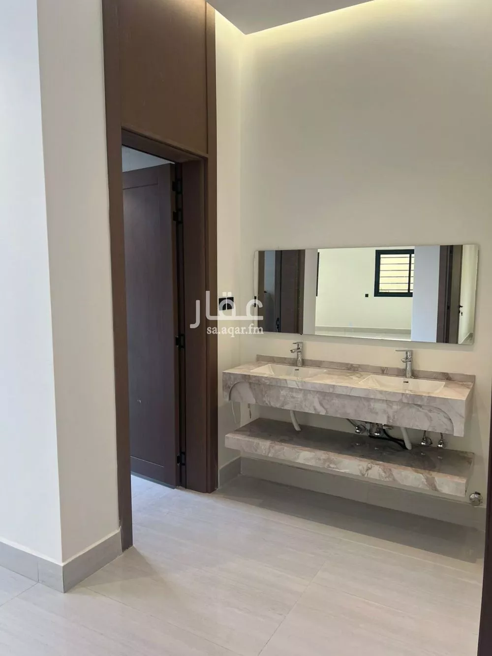 3 bedroom floor in Al Janadriyah 4