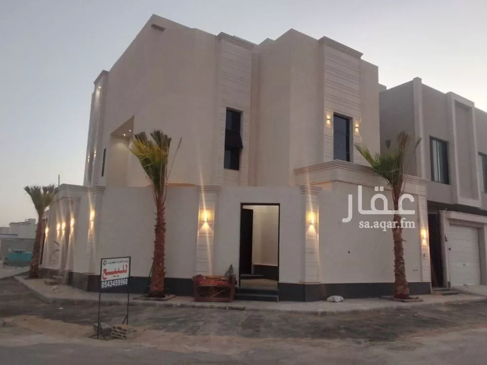 فيلا 5 غرف في الشرق 5