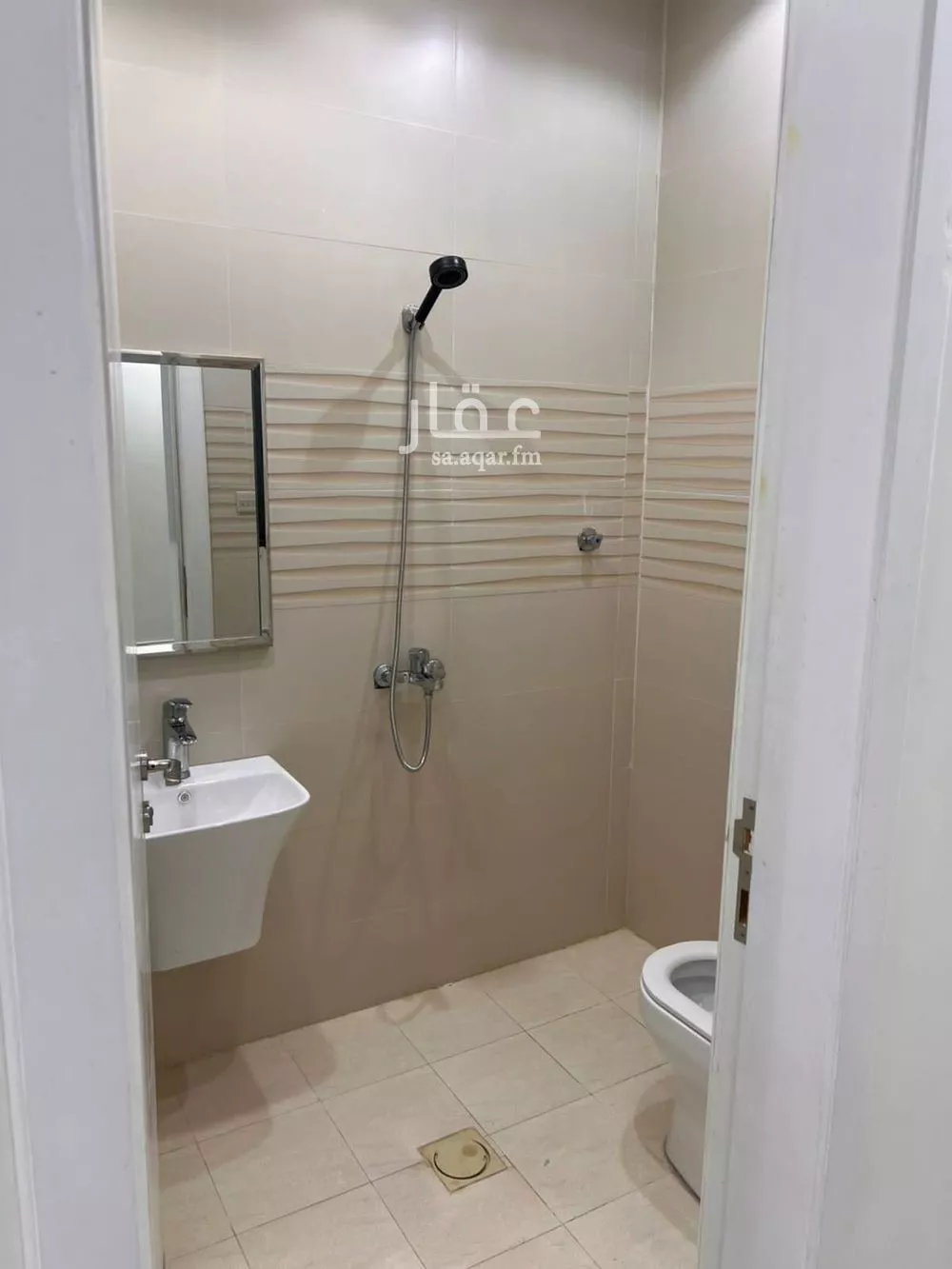 5 bedroom villa in Al Hazm, Riyadh 10