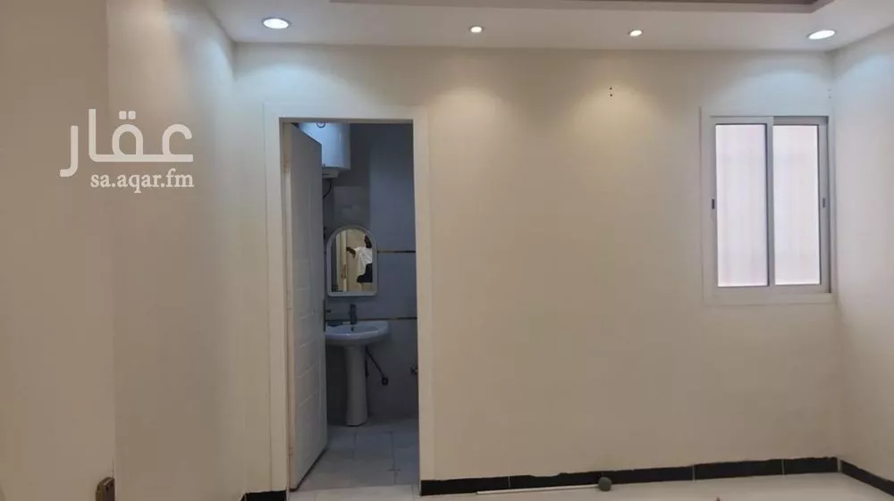 5 bedroom villa in Badr 4