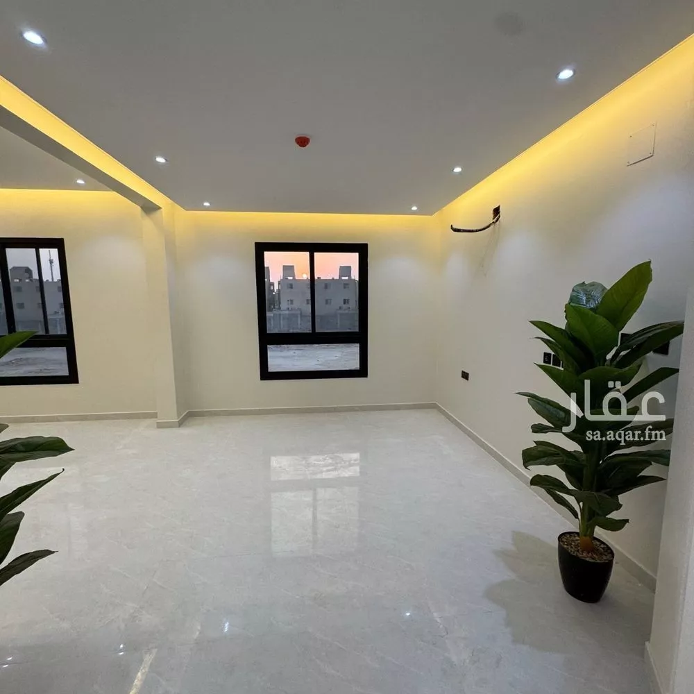 5 bedroom apartment in Tuwaiq 4