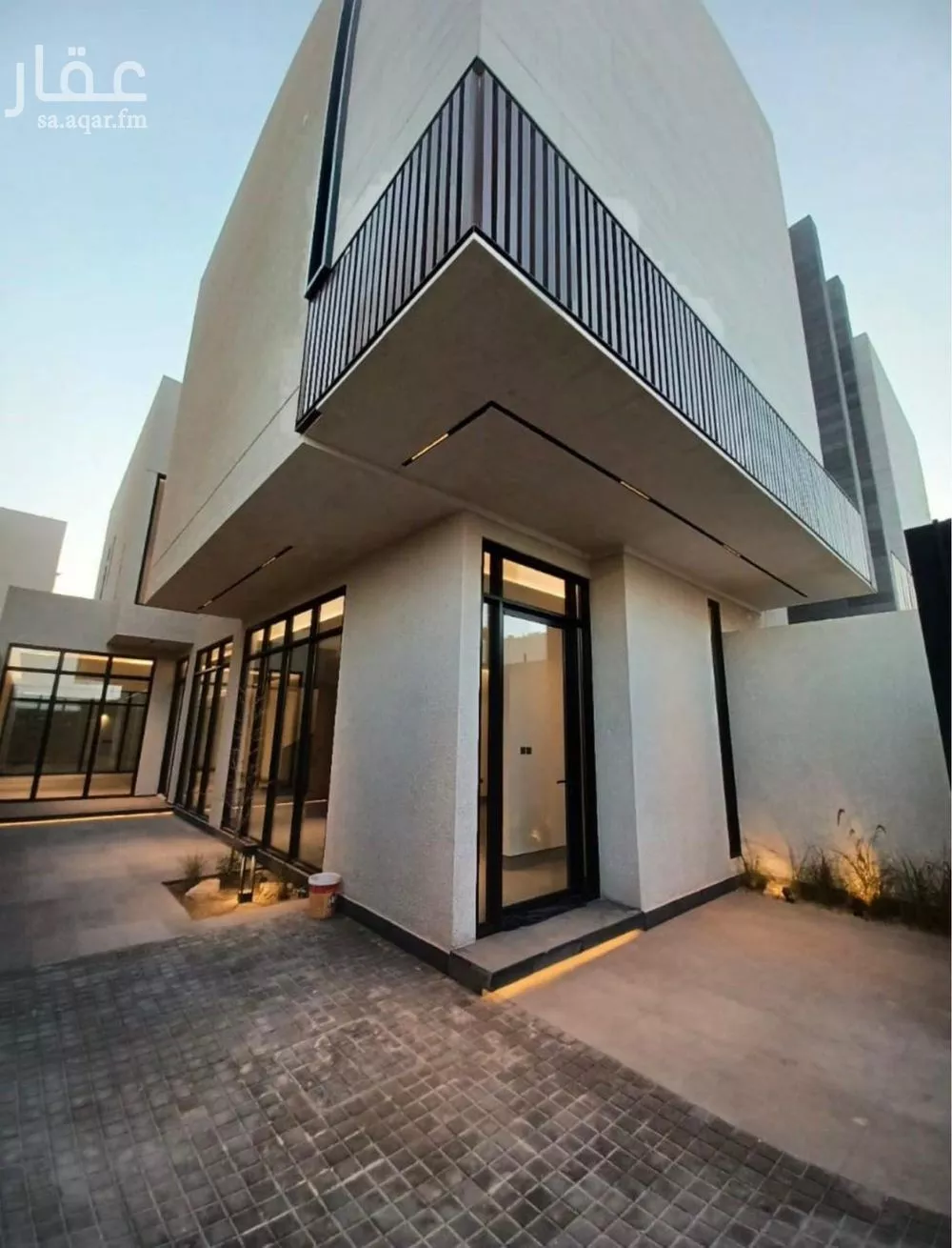 5 bedroom villa in Al Narjis 4