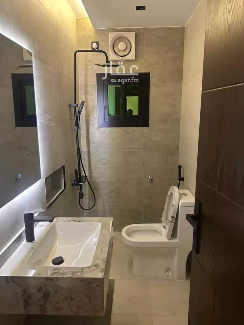 2 bedroom apartment in Al Hamdaniyah, Jeddah 6