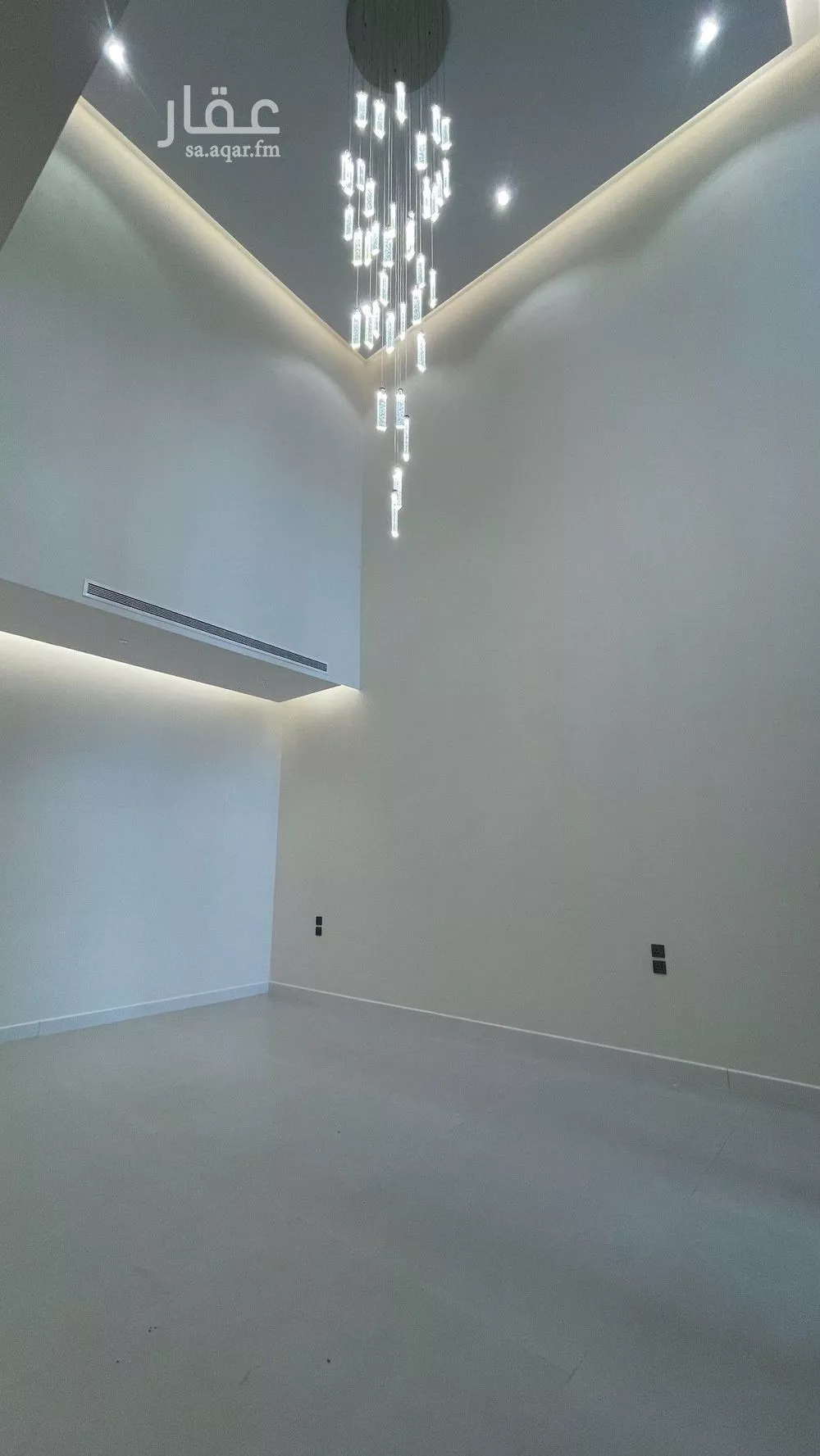 فيلا 6 غرف في المهدية 5