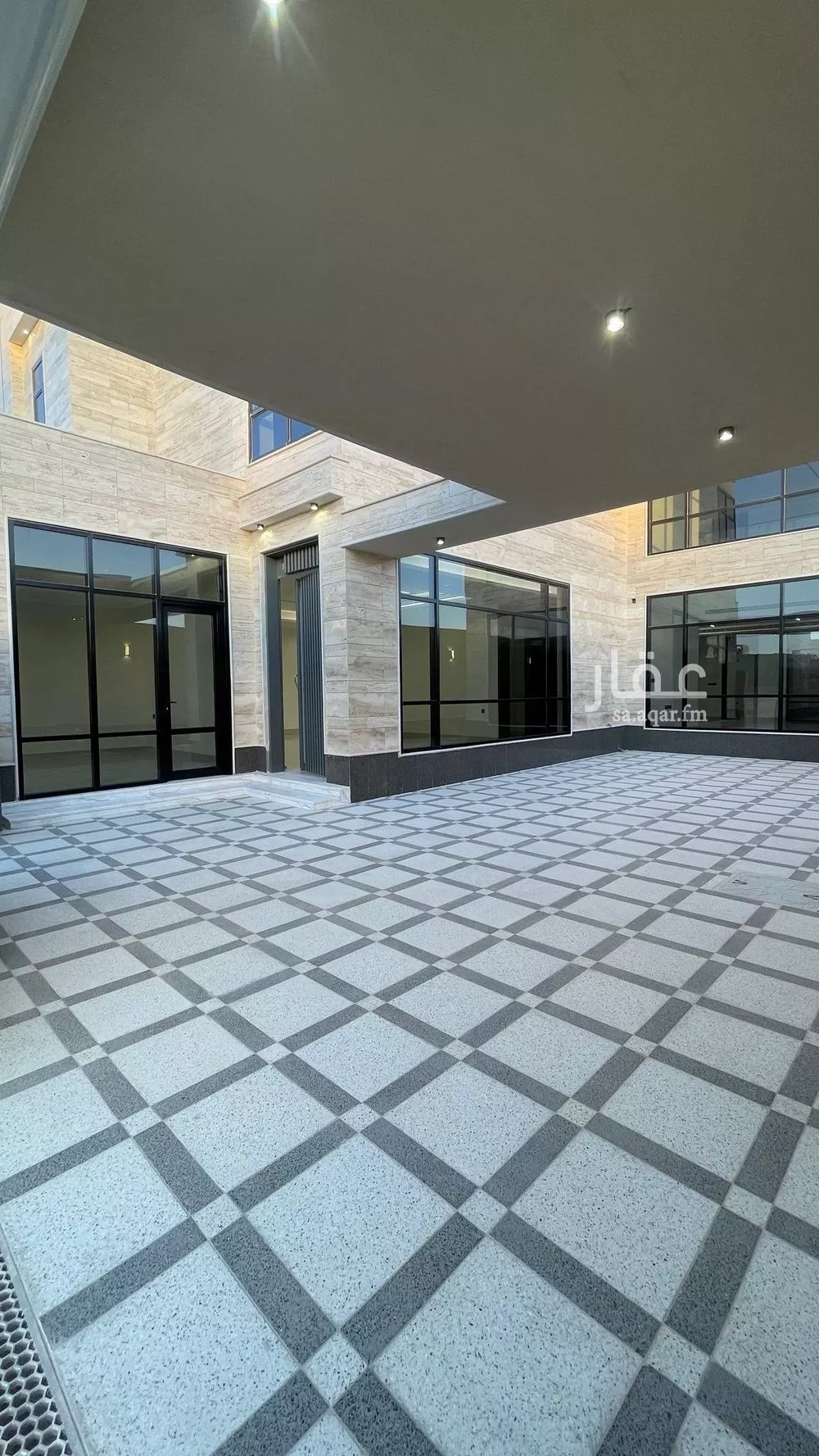 فيلا 6 غرف في المهدية 3