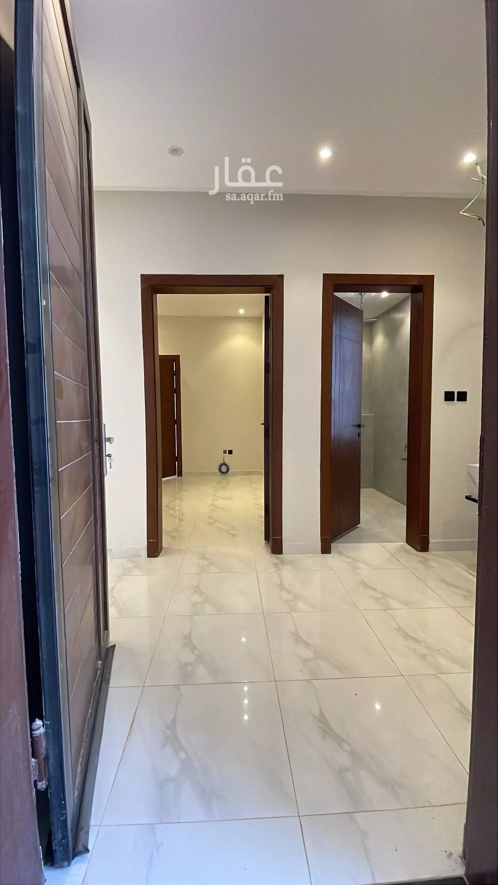 فيلا 6 غرف في المهدية 5