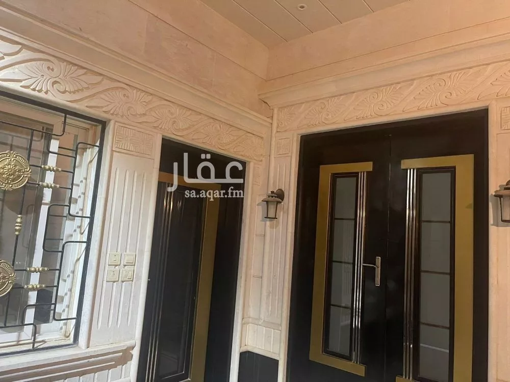 5 bedroom villa in Al Mahdiyyah 4