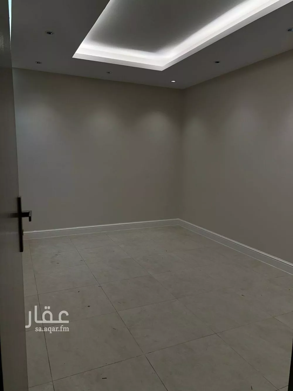 دور 4 غرف في الملقا 3