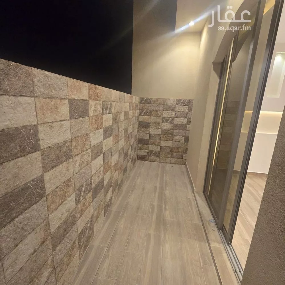 3 bedroom floor in Hittin 5