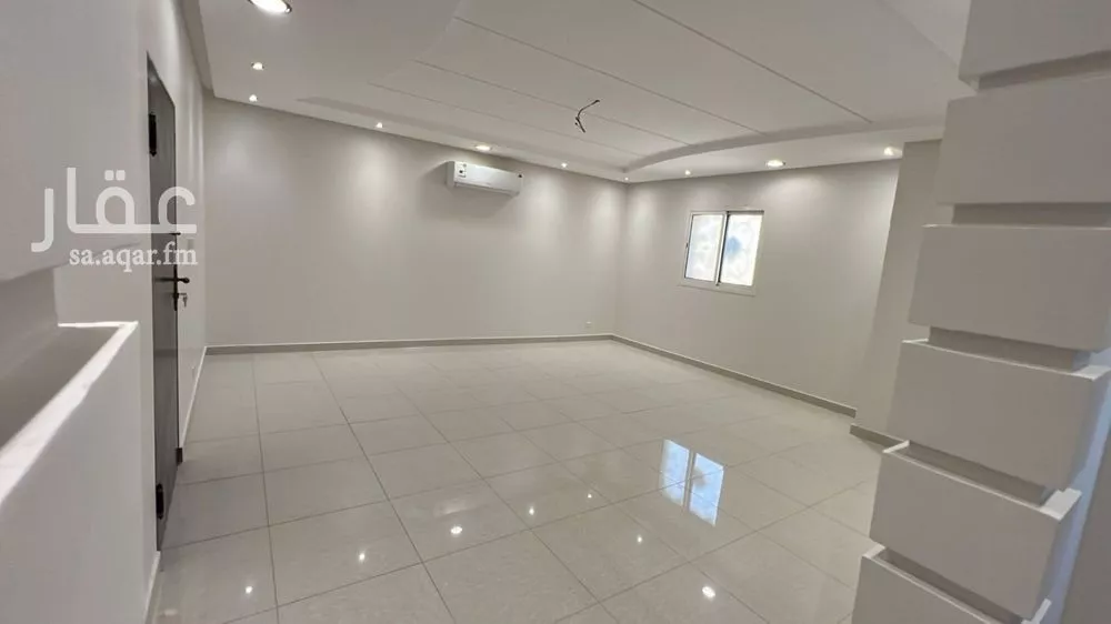 4 bedroom floor in Al Yasmin 1