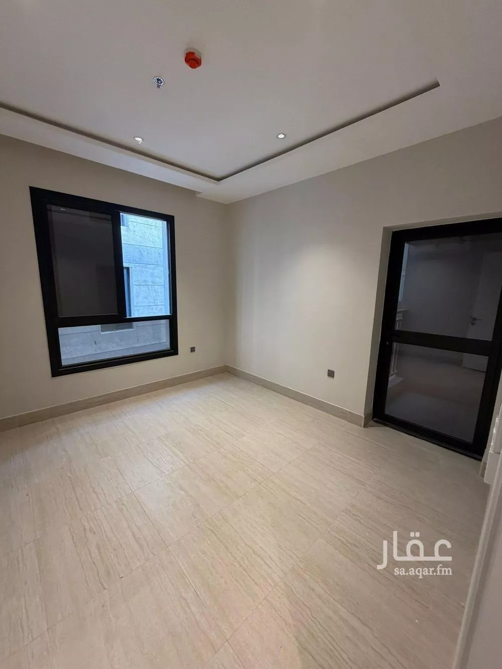 شقة 3 غرف في الحمرا 3