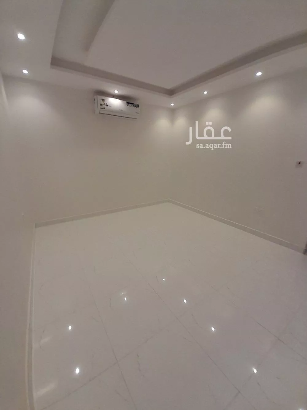 شقة 1 غرف في الملقا 3