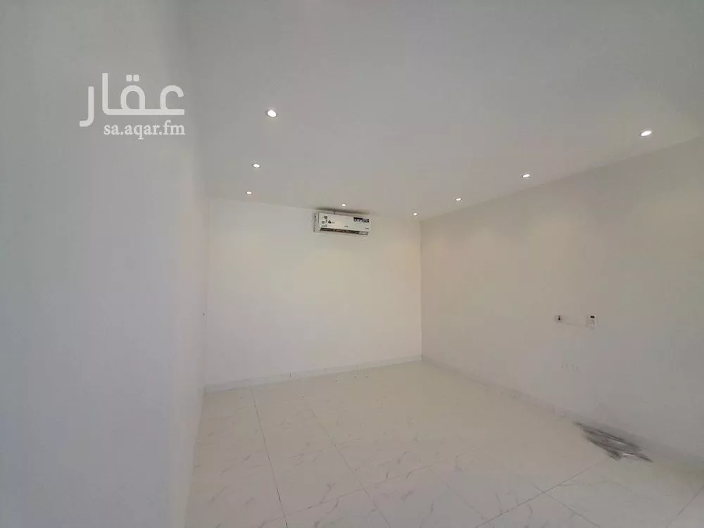 شقة 1 غرف في الملقا 2