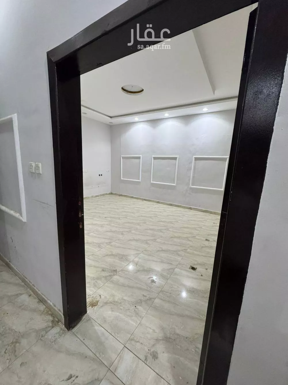 45 sqm shop in Al Janadriyah 2