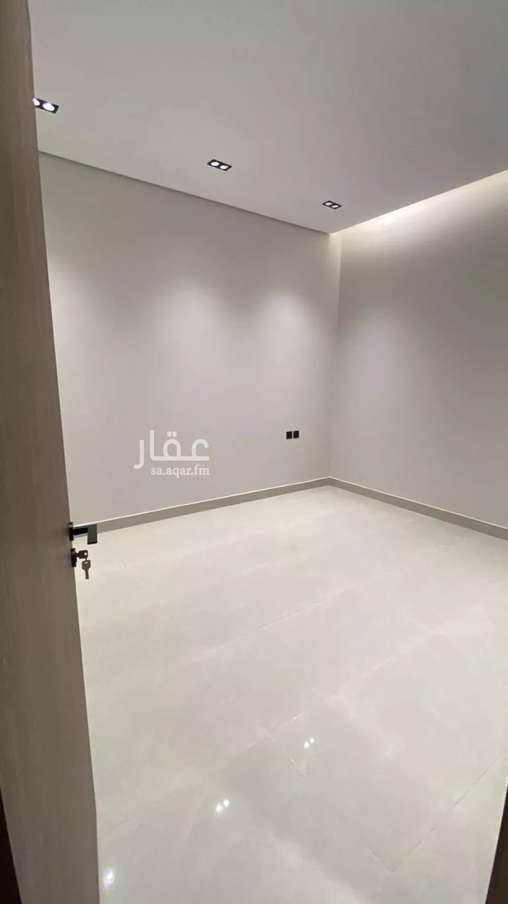 فيلا 9 غرف في الرمال 4