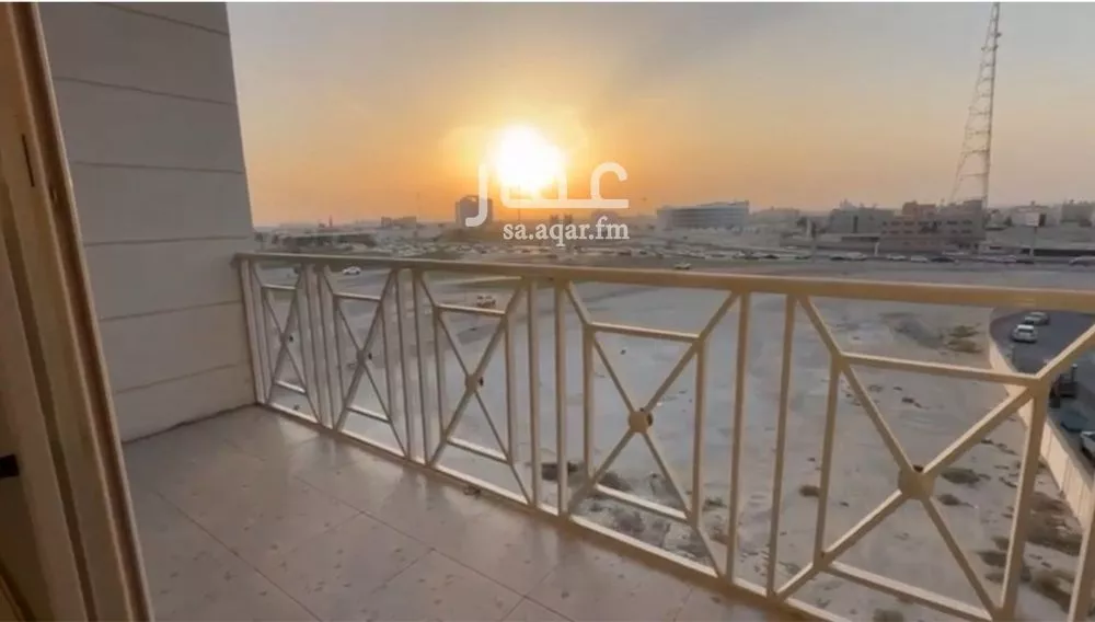 4 bedroom apartment in Al Rawdah 3