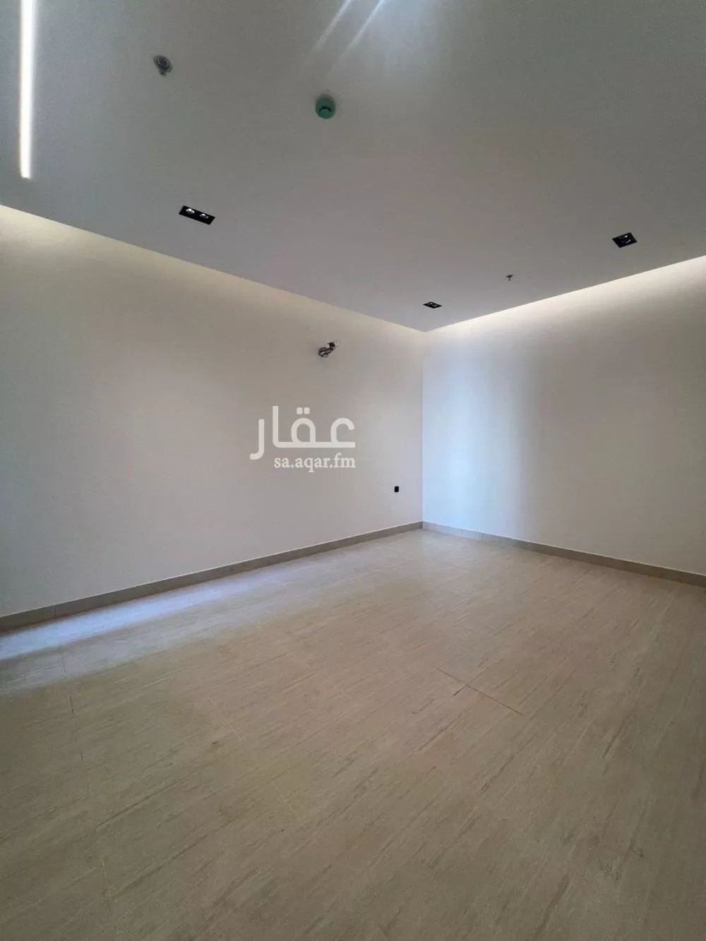 شقة 4 غرف في الامير محمد بن سعود 4