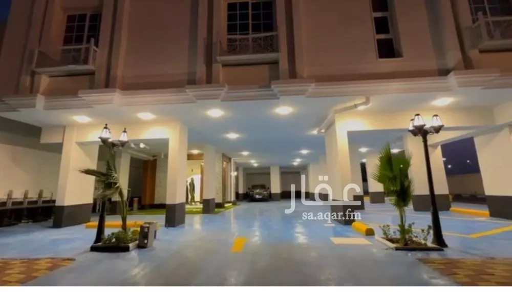 4 bedroom apartment in Al Rawdah 5