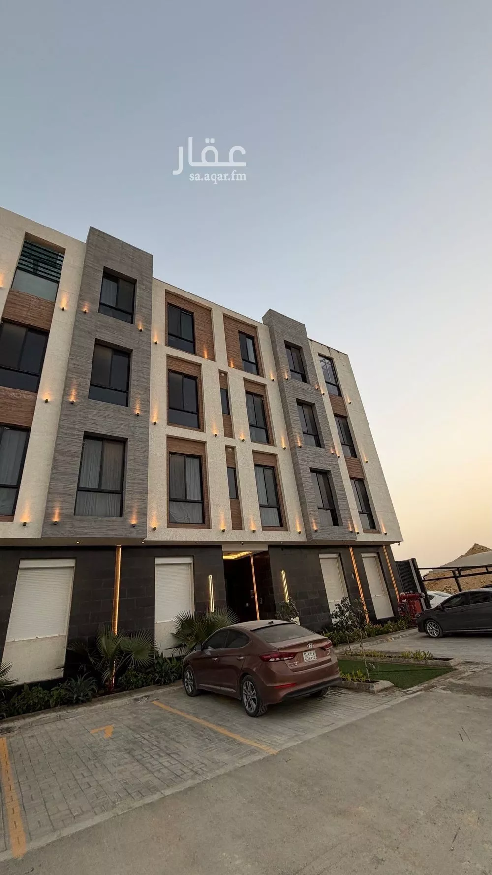 شقة 4 غرف في العارض 4