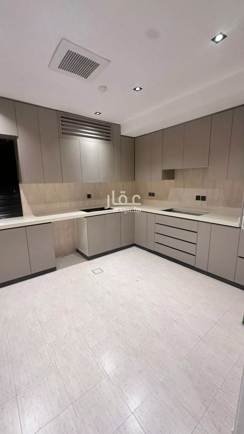 شقة 4 غرف في الياسمين 1