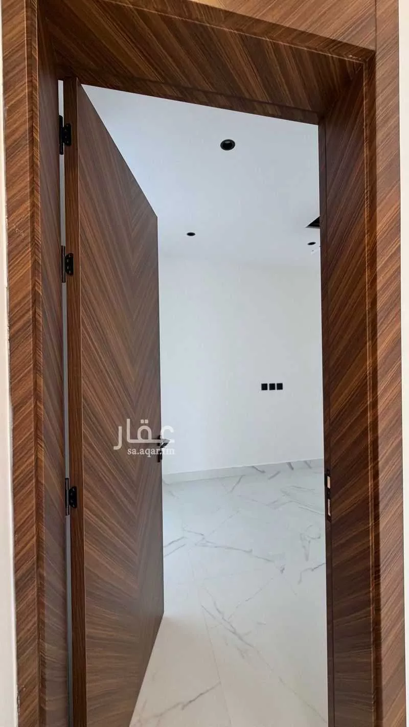 5 bedroom villa in Al Sahafah, Riyadh 13