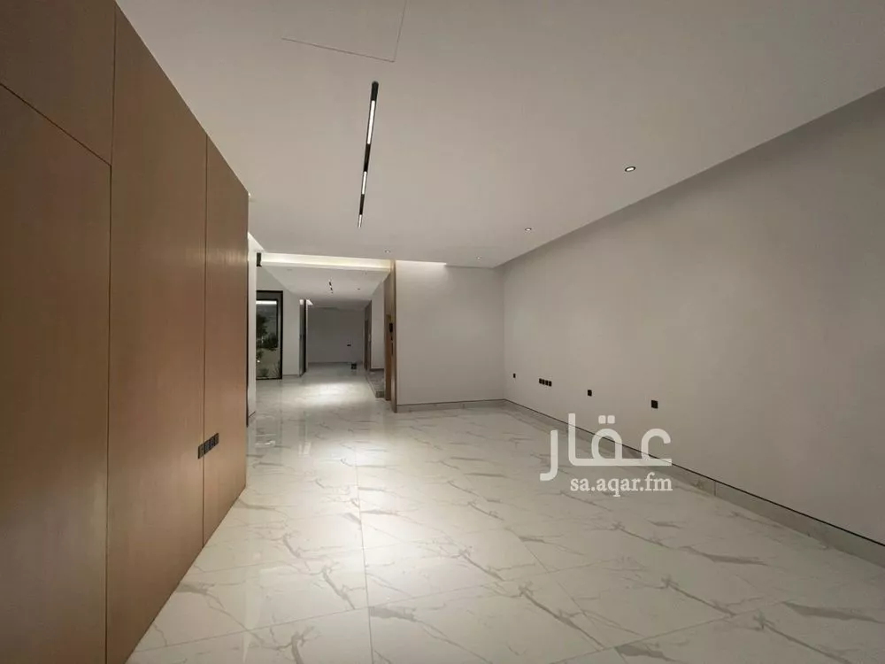 فيلا 5 غرف في النرجس 4