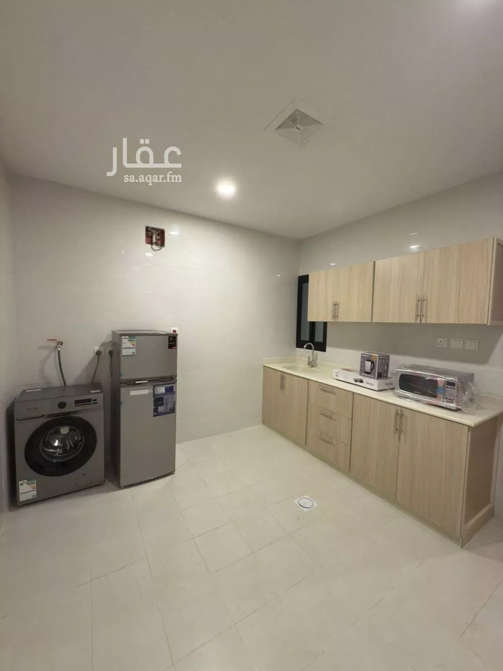 شقة 2 غرف في الثقبة 4