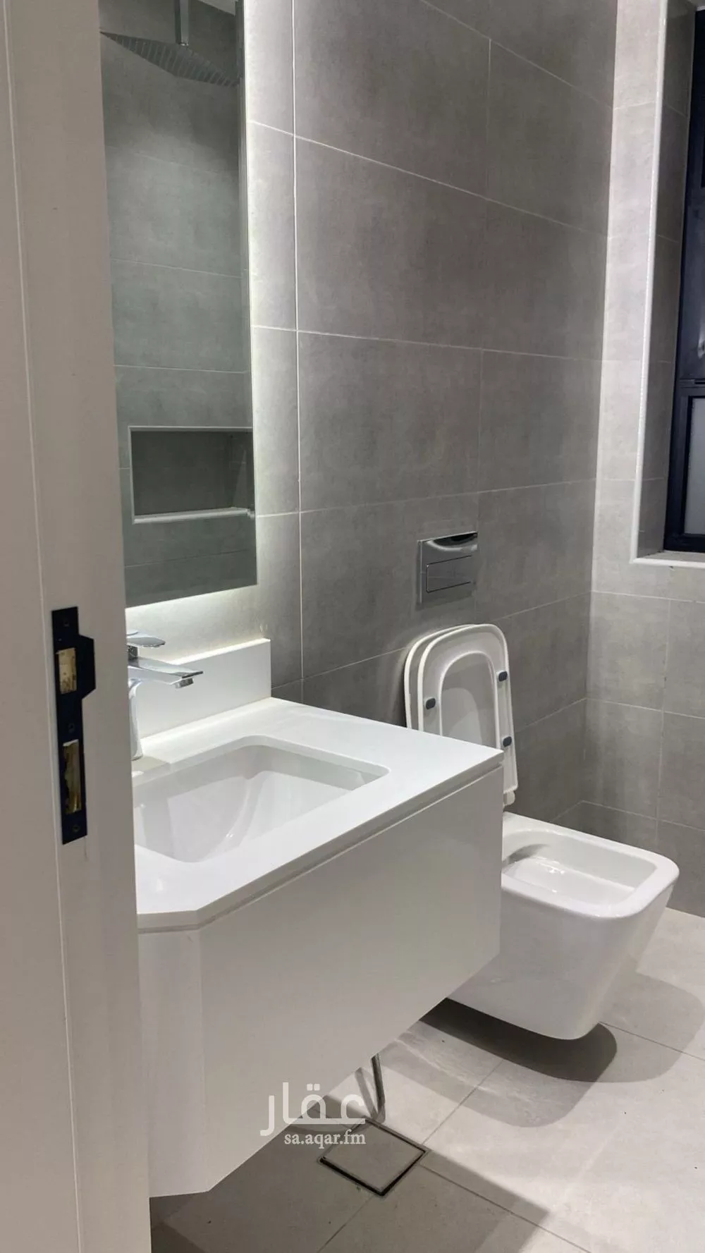 4 bedroom apartment in Al Bahr, Eastern Province 11