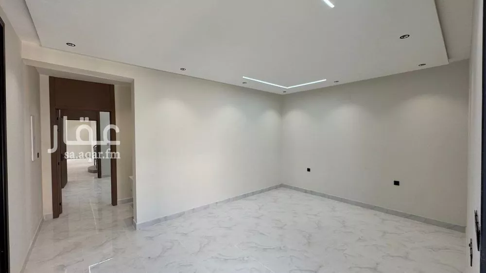 فيلا 4 غرف في طويق 5