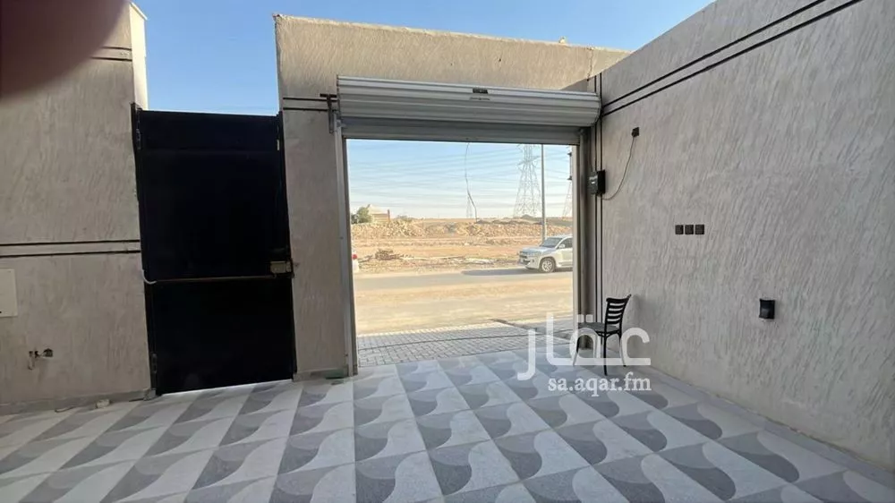 فيلا 5 غرف في الشرق 4