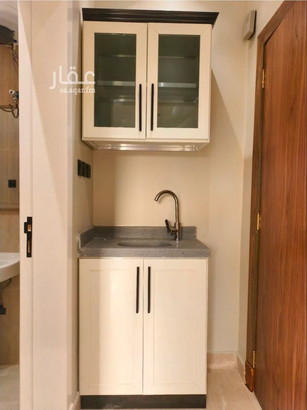 شقة 1 غرف في المروج 4