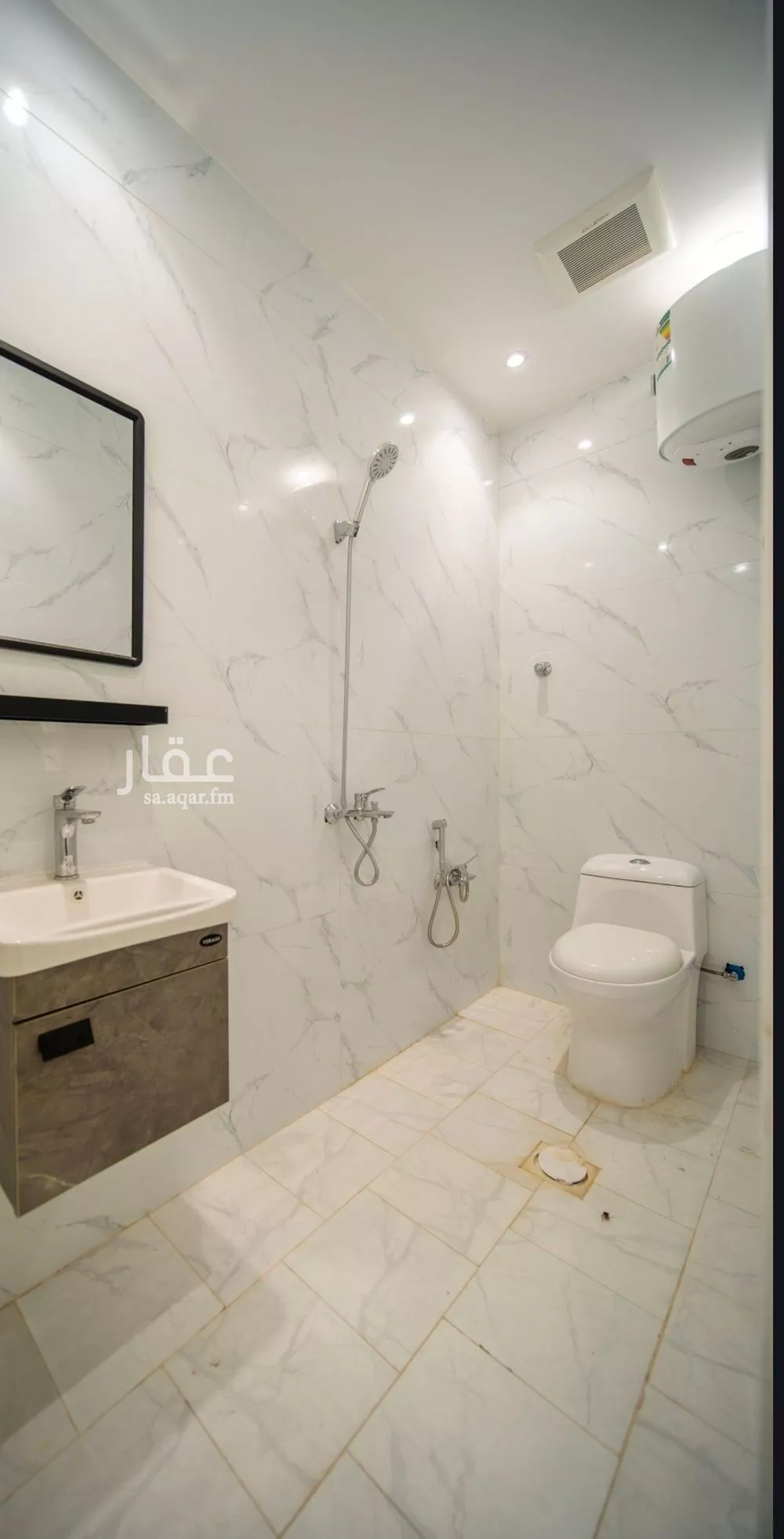 شقة 1 غرف في الوادي 5