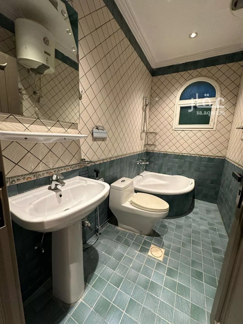 4 bedroom villa in Al Rabwa, Riyadh 11