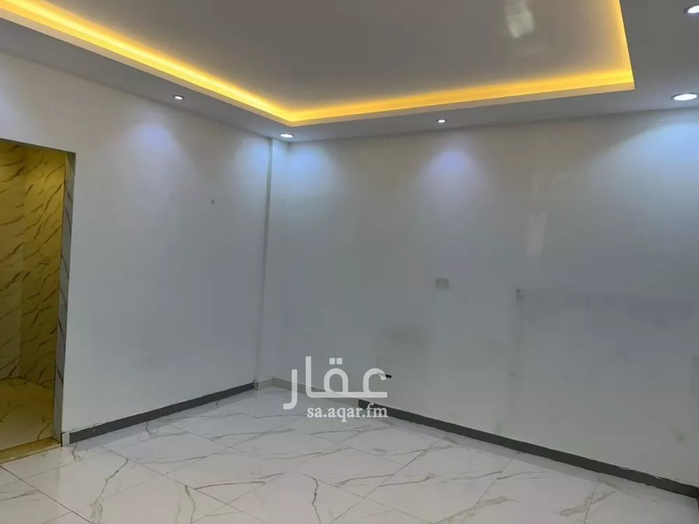 شقة 1 غرف في العليا 4