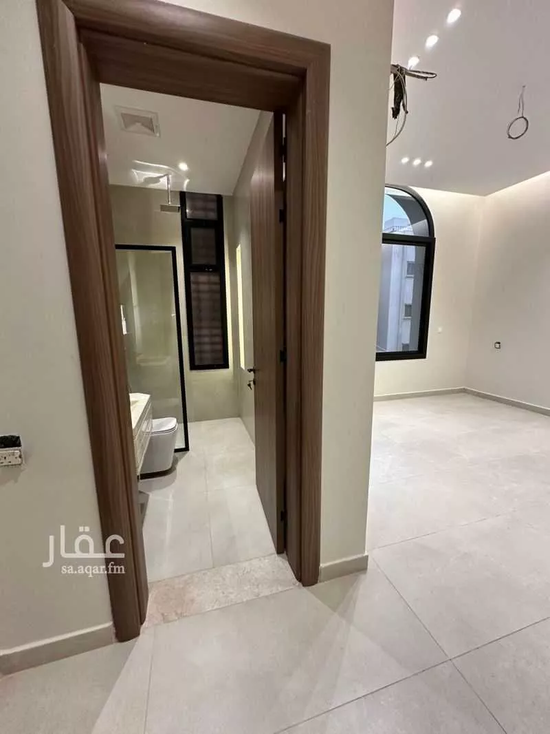 شقة 4 غرف في الروضة 5