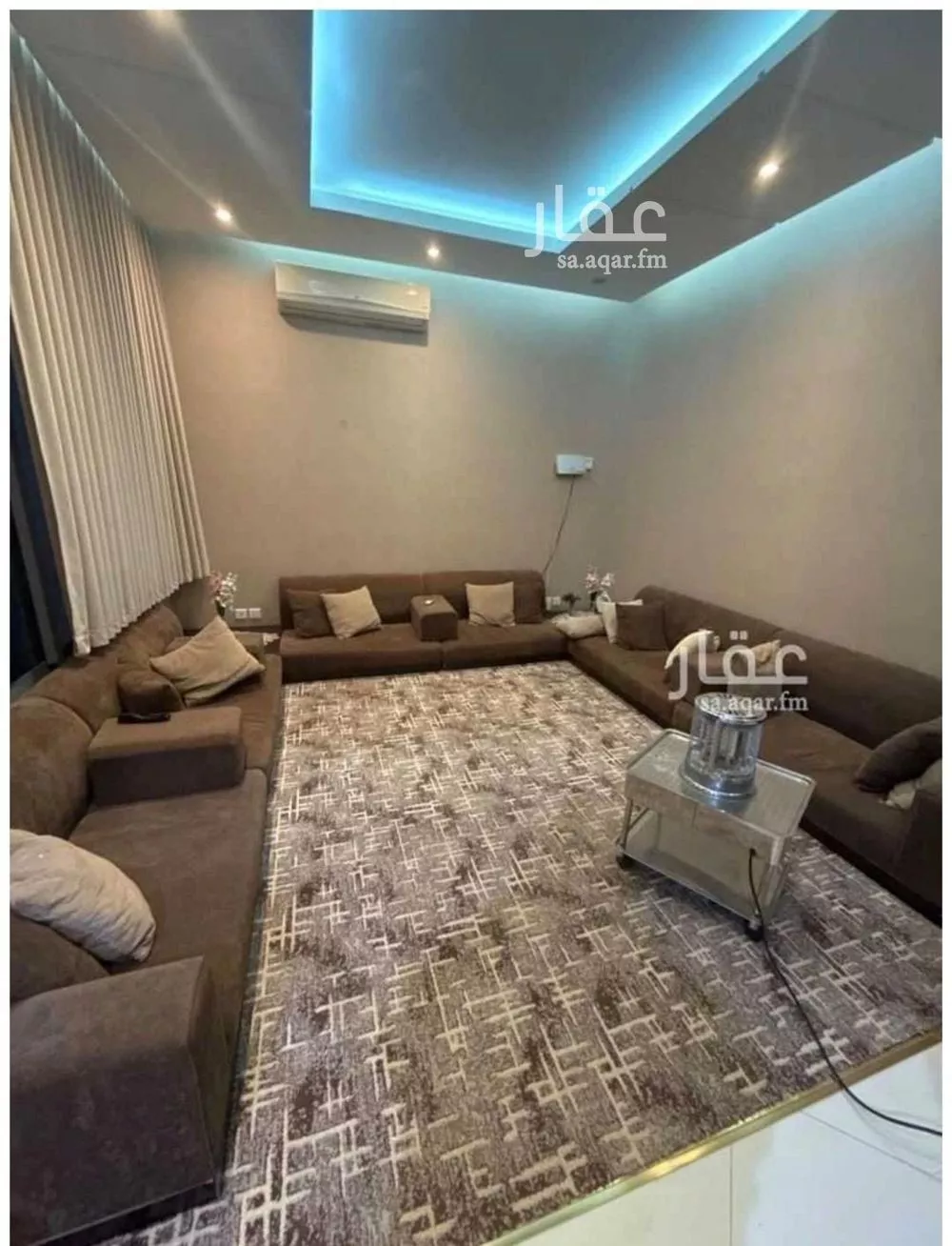 فيلا 6 غرف في العارض 3