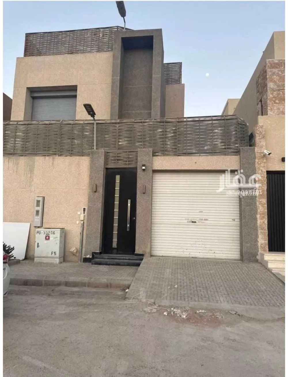 فيلا 6 غرف في العارض 1