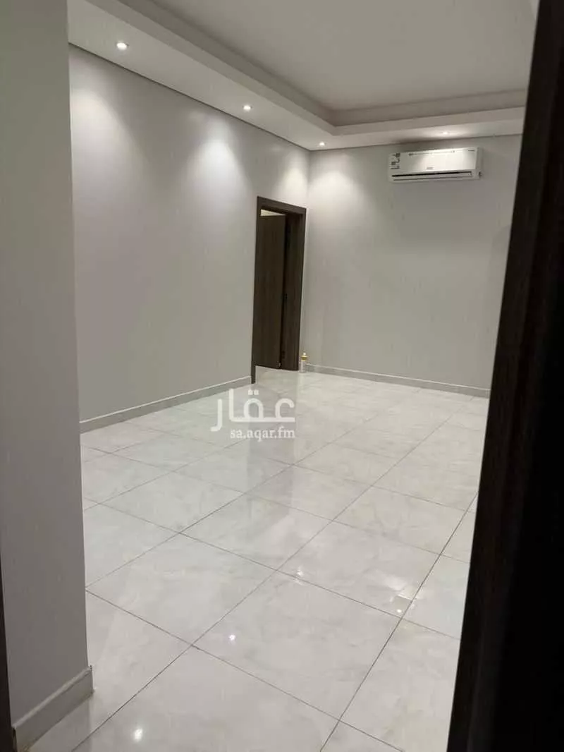 3 bedroom apartment in Shathah, Madinah 6
