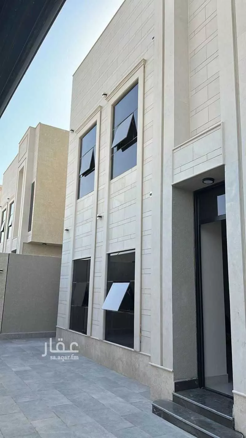 فيلا 9 غرف في الشعلة 4