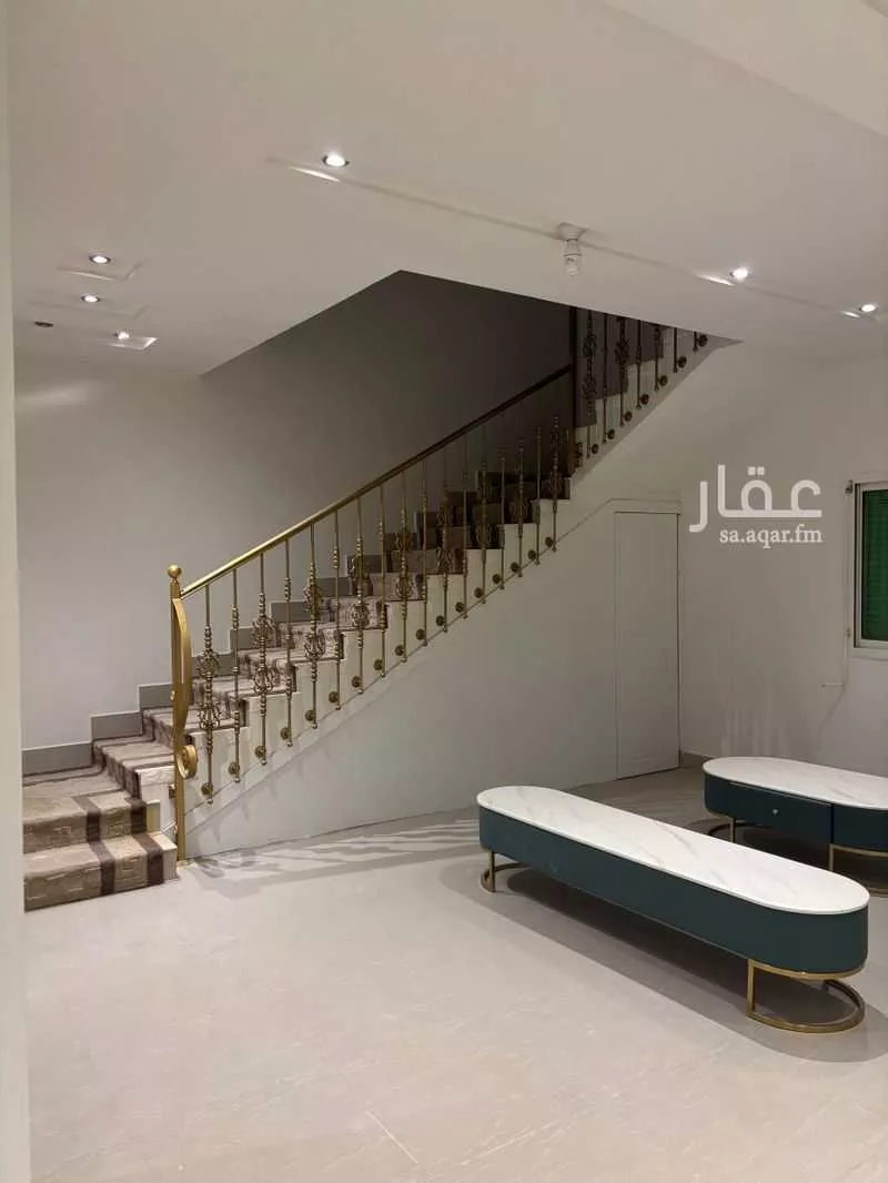 شقة 4 غرف في النخيل 3