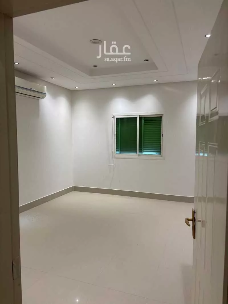 شقة 4 غرف في النخيل 5