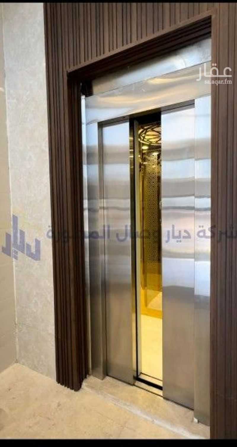 5 bedroom apartment in King Fahd, Madinah 12