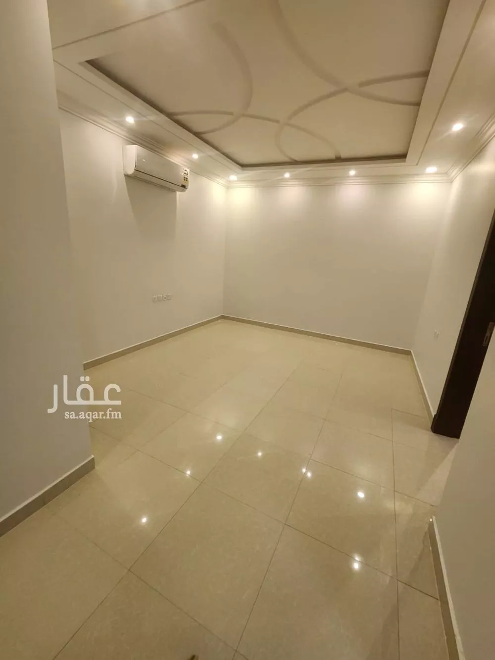 3 bedroom floor in Al Aqiq 5