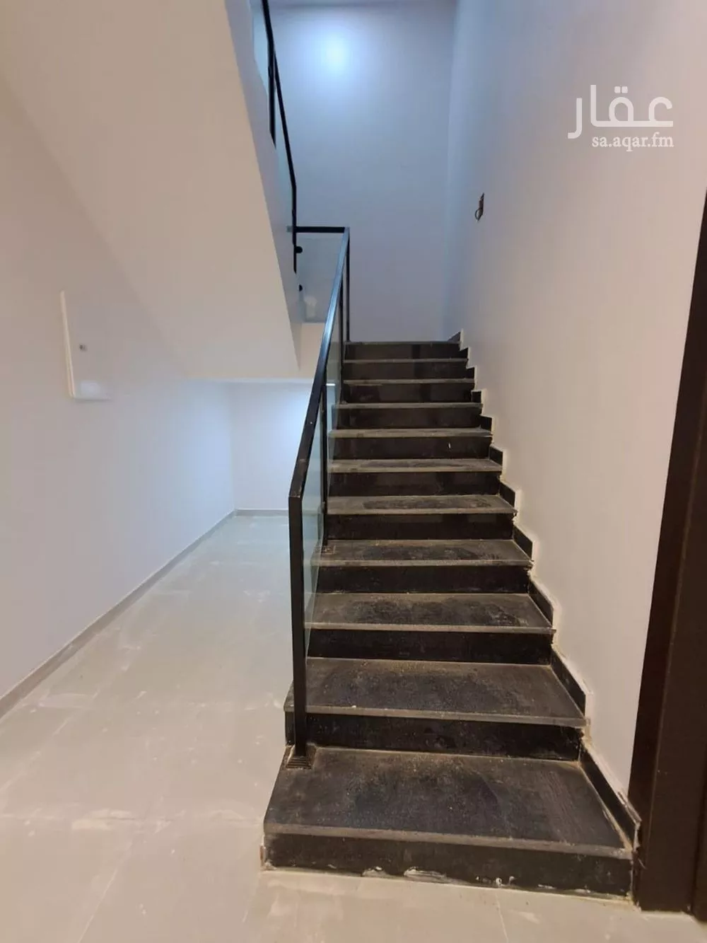 فيلا 5 غرف في عكاظ 4