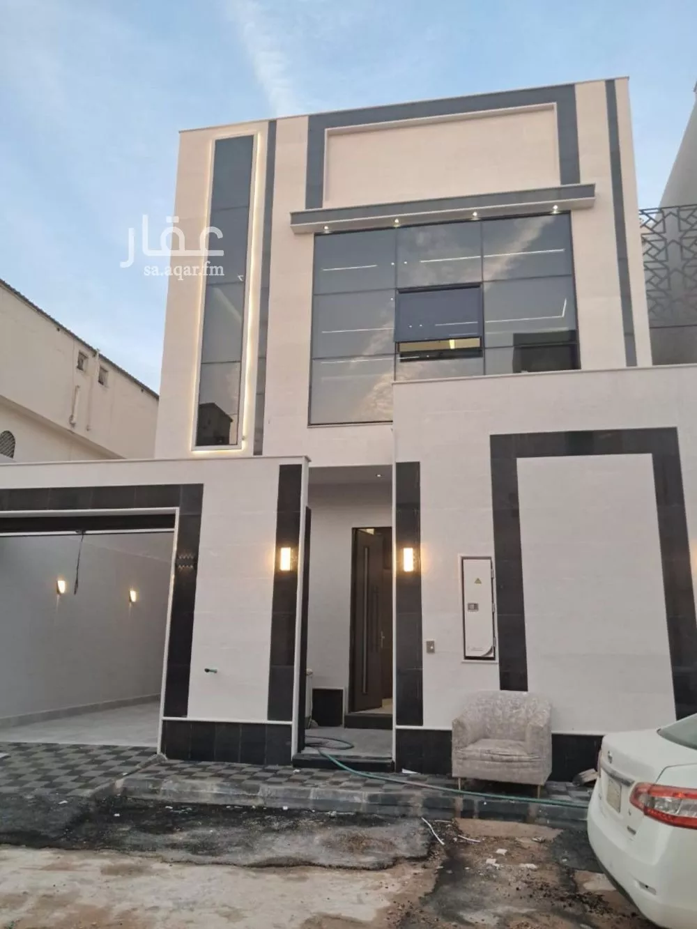 فيلا 5 غرف في العريجاء الغربية