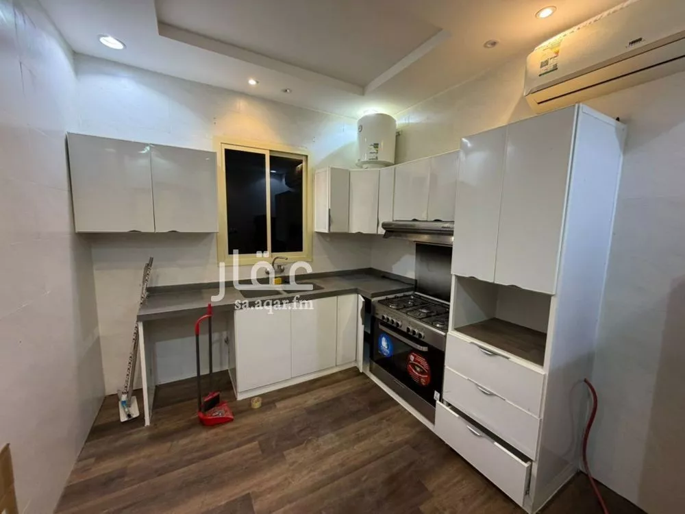 4 bedroom apartment in Qurtubah, Riyadh 9